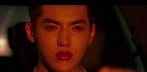 娱乐圈吃瓜爆料第一人是谁,揭秘“瓜王”背后的传奇故事